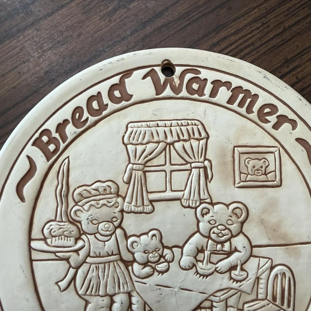 Vintage 1988 Lyn Ullrich Bread Warmer Trivet Teddy Bear Family  Ceramic Country